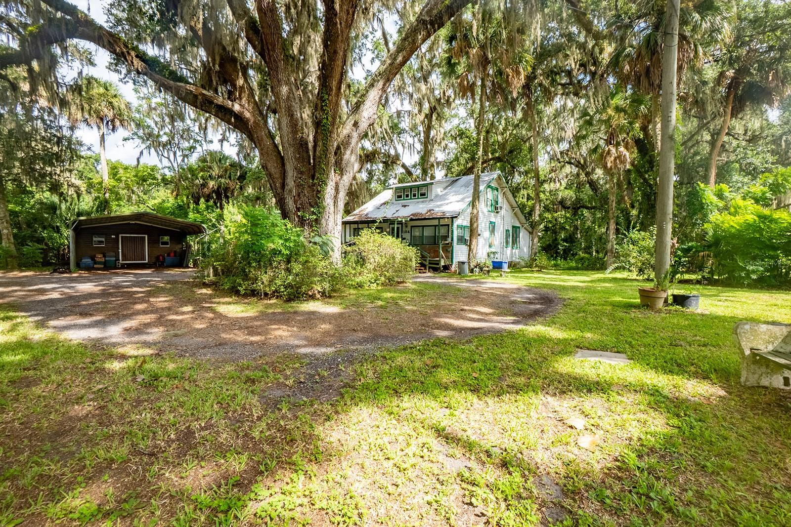 104 W Louis Broer Rd Property Photo 1