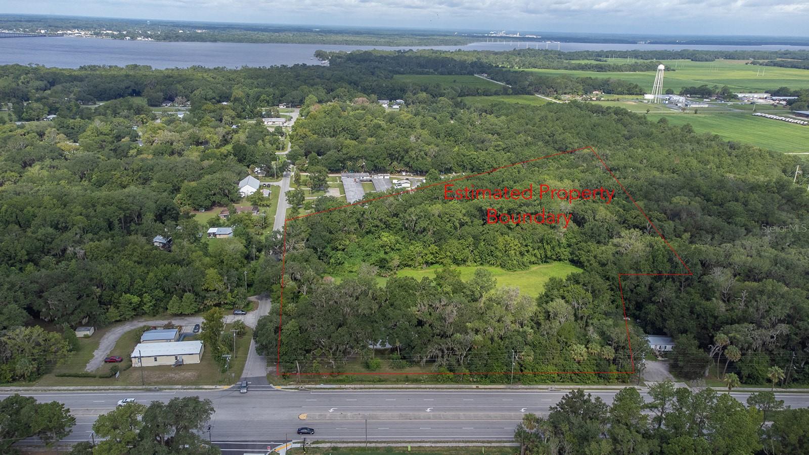 104 W Louis Broer Rd Property Photo 5