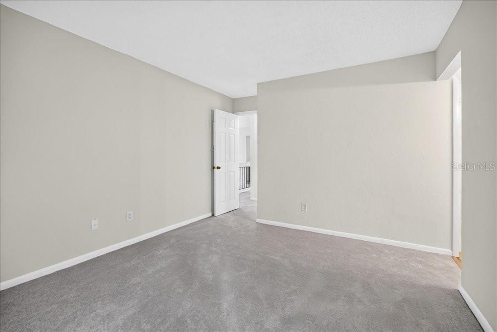 22 Oxford Ln #22 Property Photo 18