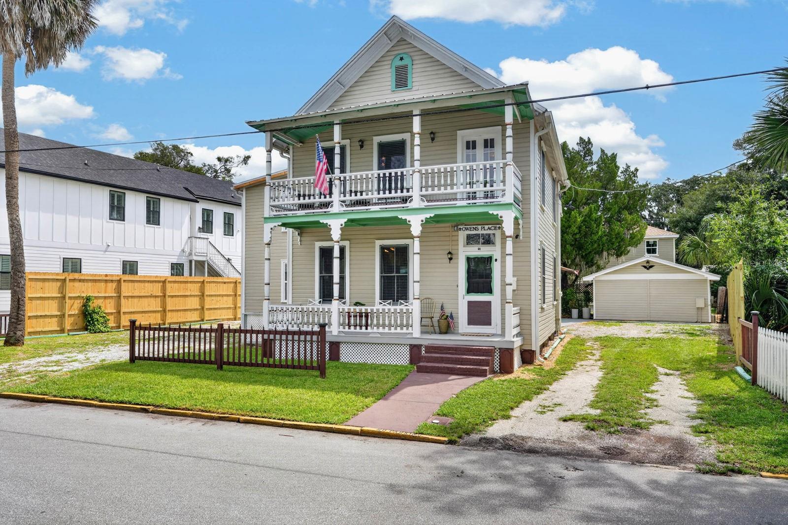 31 Sanford St Property Photo 2