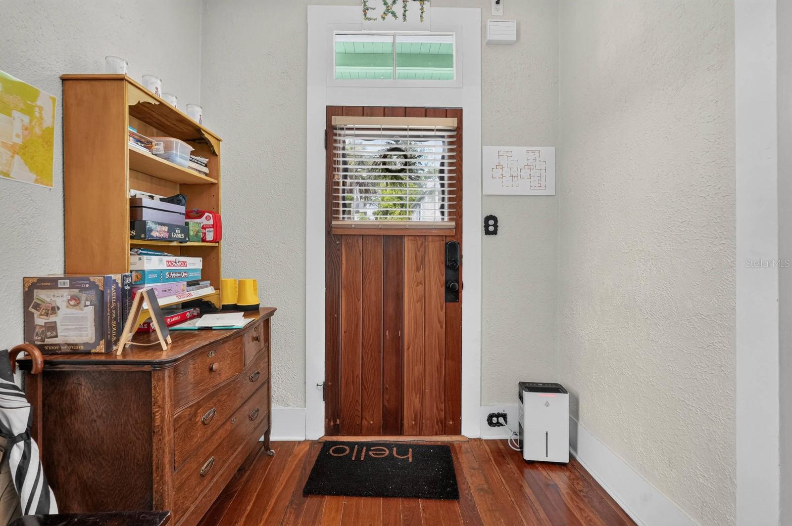 31 Sanford St Property Photo 10