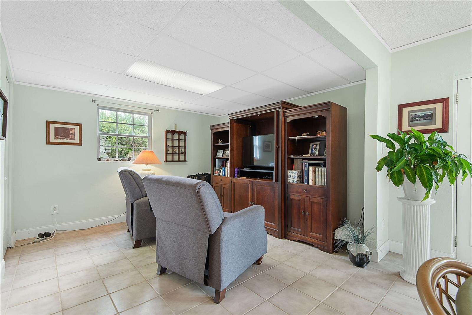 309 Cypress St Property Photo 31