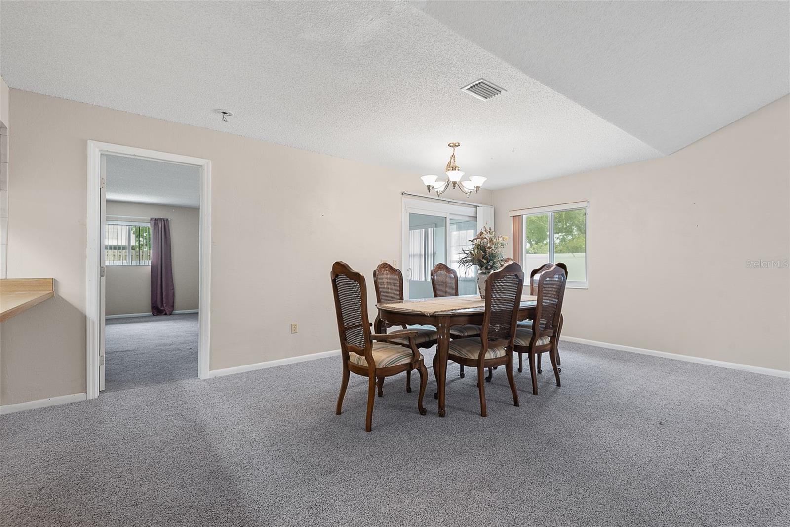 30 Princess Rose Dr Property Photo 7