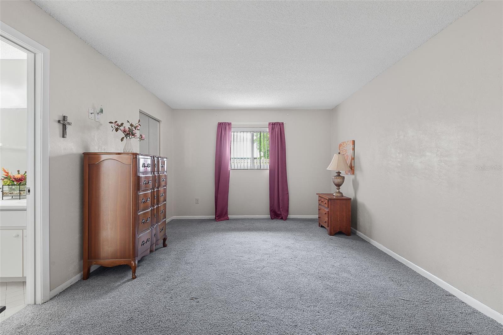 30 Princess Rose Dr Property Photo 15