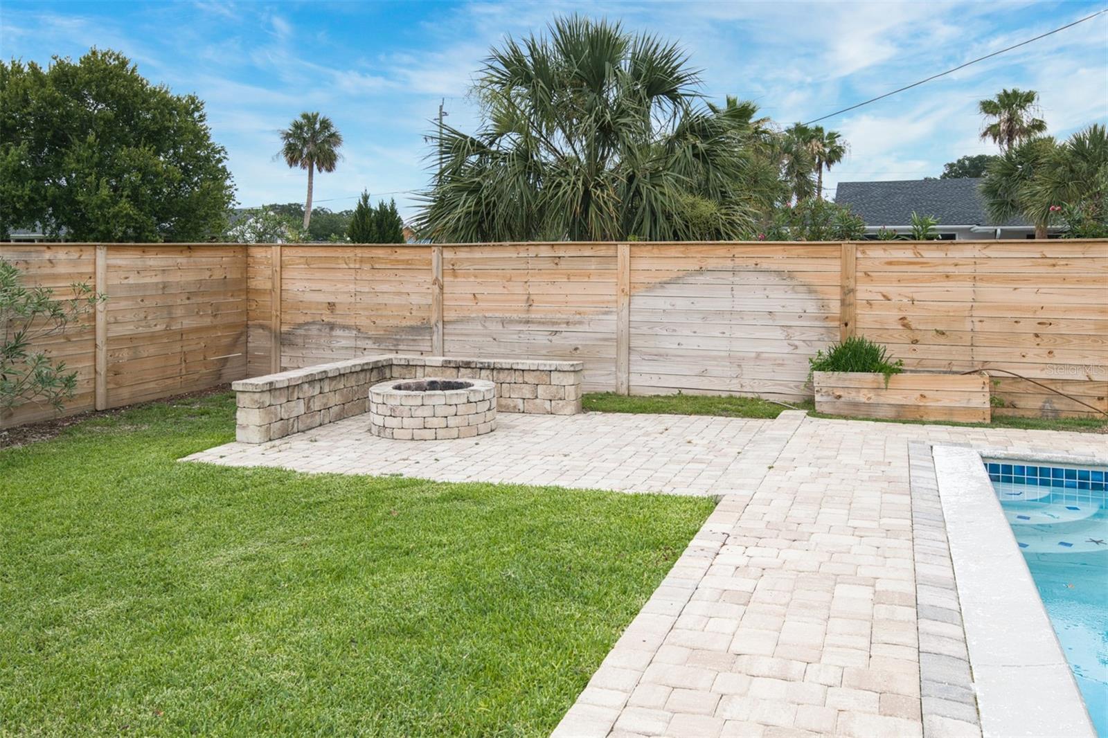 159 Southwind Cir Property Photo 6