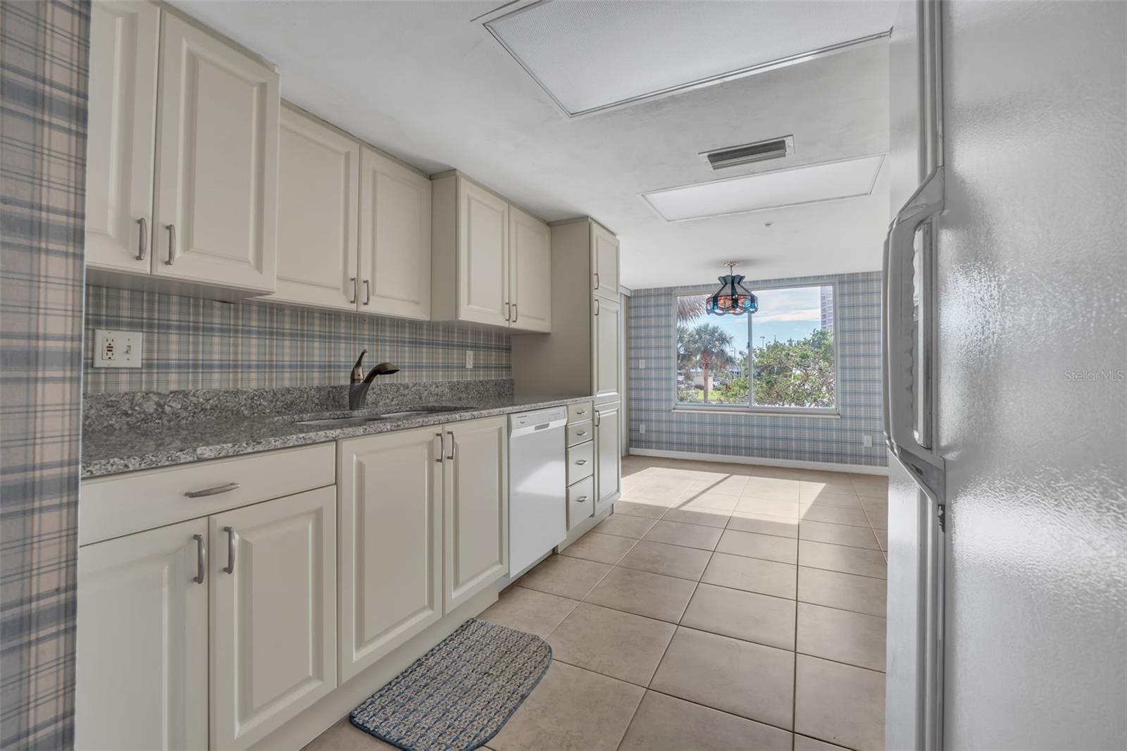 3 Oceans Blvd W #2d4 Property Photo 9