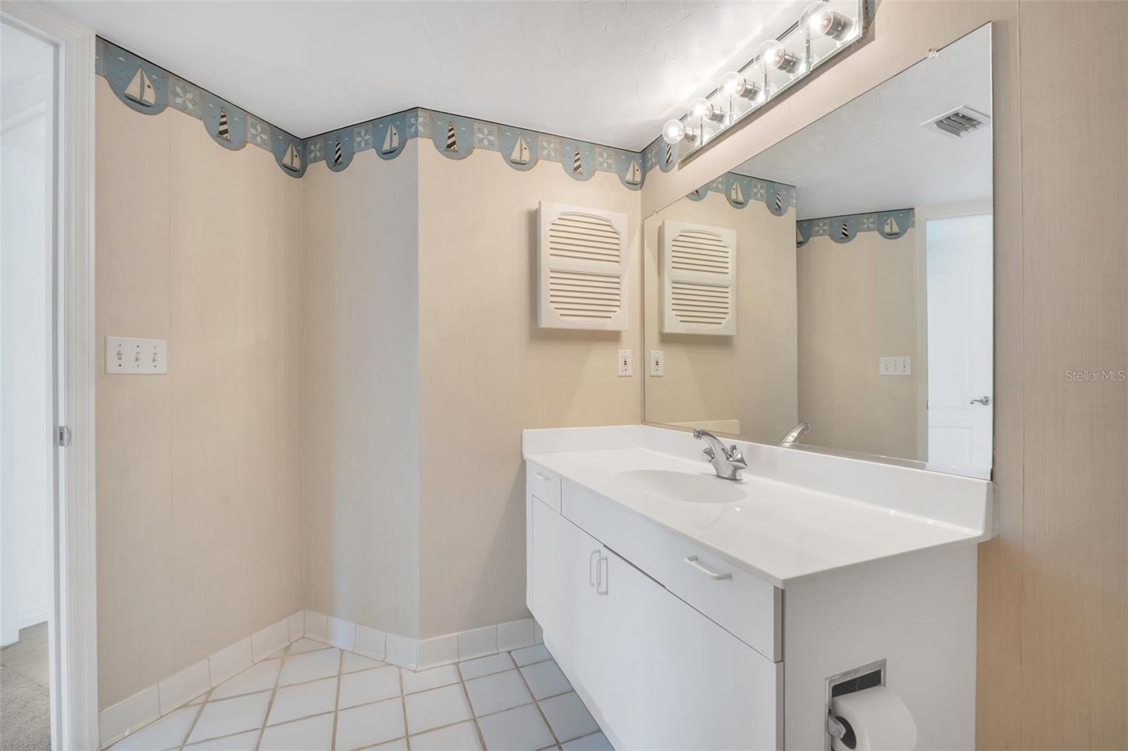3 Oceans Blvd W #2d4 Property Photo 27