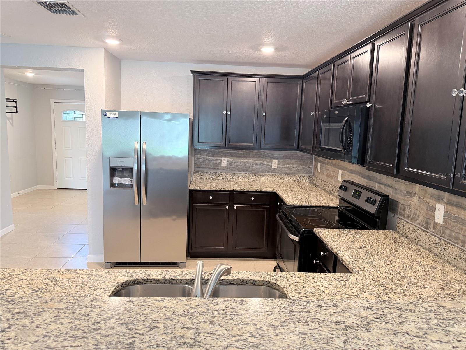 8690 Lake George Cir E Property Photo 4