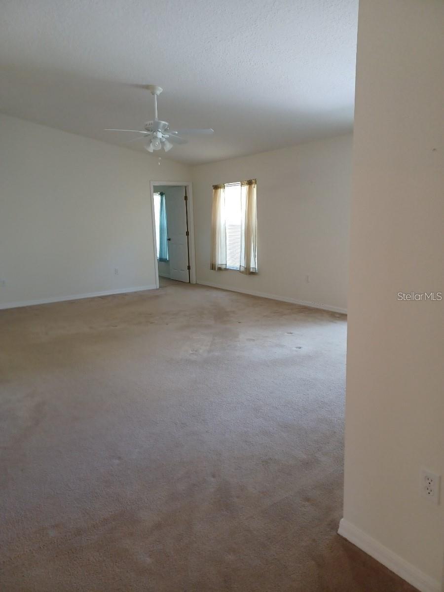 63 Bannbury Ln Property Photo 5
