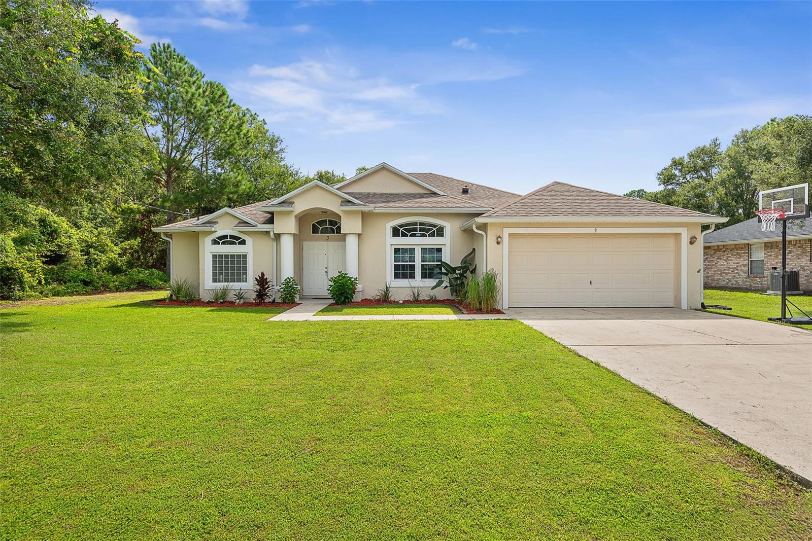 3 Russman Ln Property Photo 1