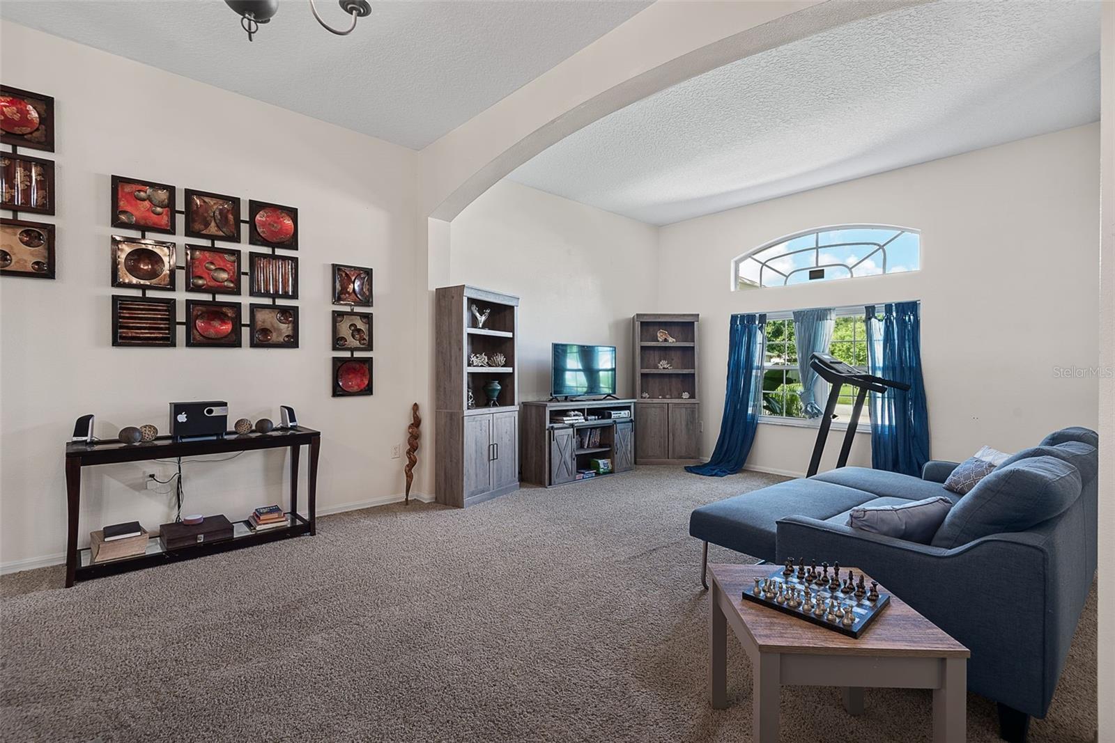 3 Russman Ln Property Photo 6
