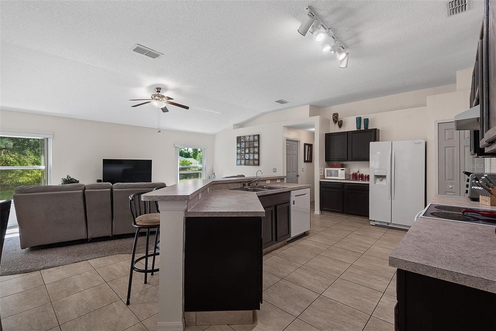 3 Russman Ln Property Photo 11