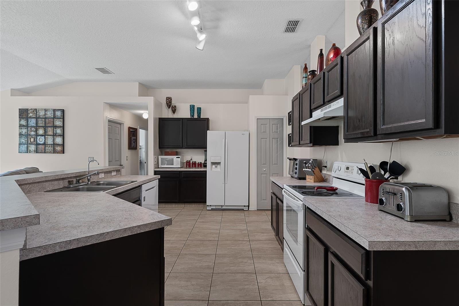 3 Russman Ln Property Photo 12
