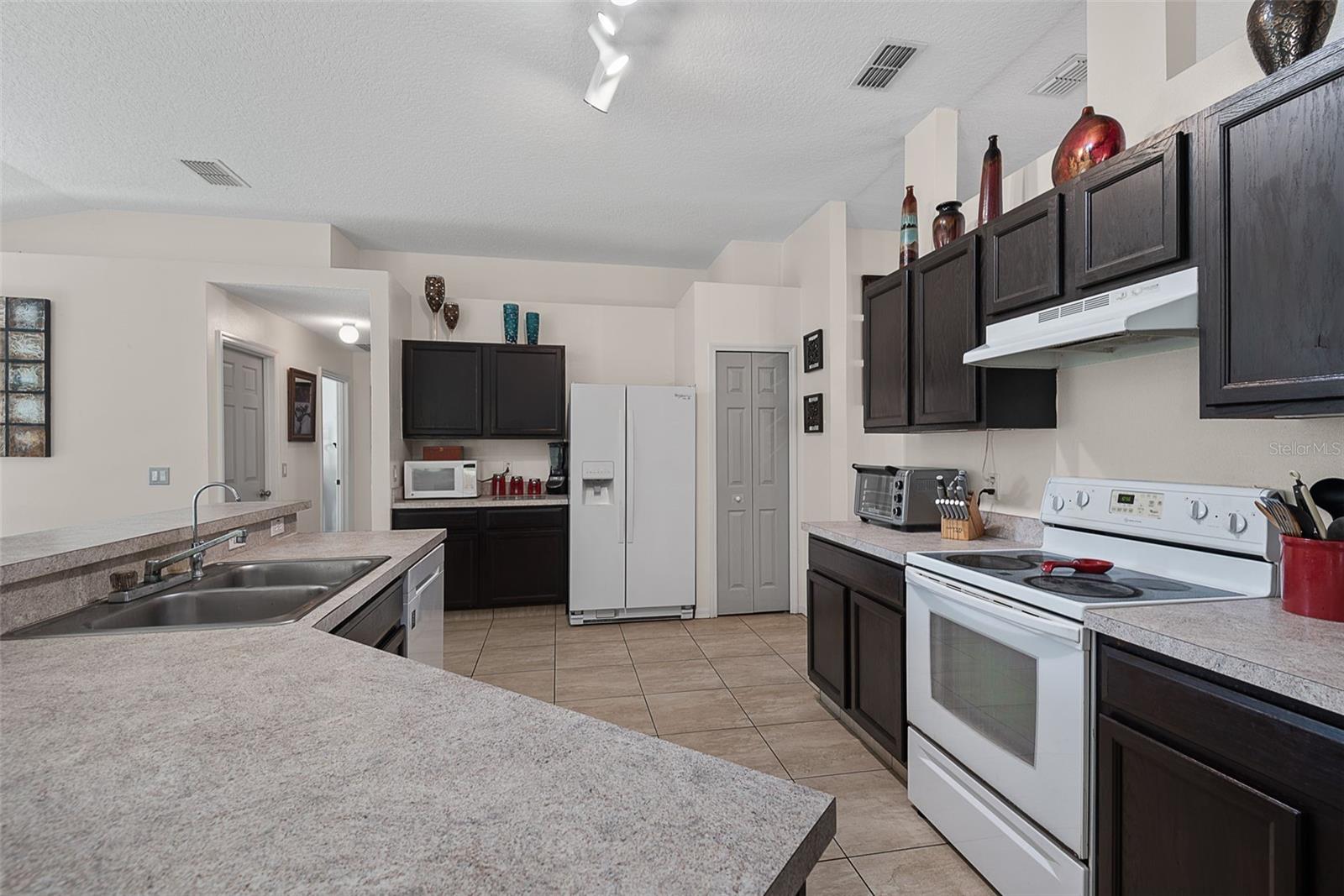 3 Russman Ln Property Photo 14