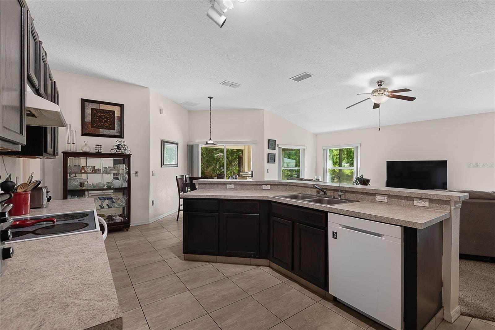 3 Russman Ln Property Photo 17