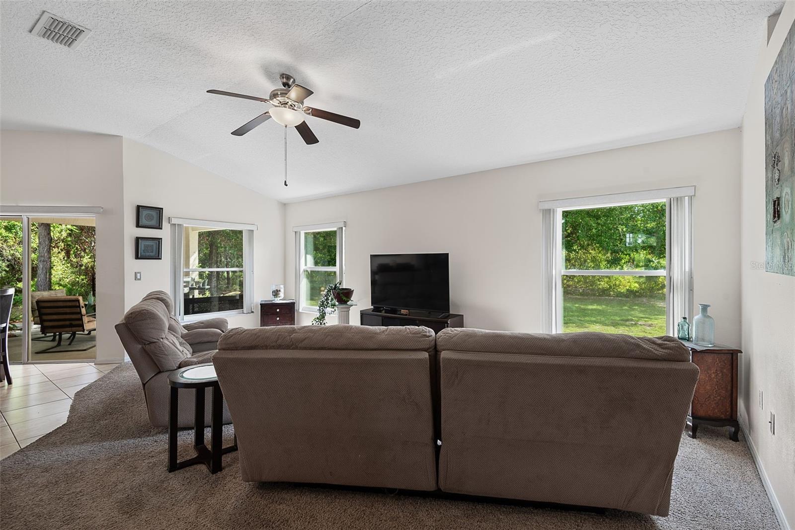 3 Russman Ln Property Photo 20