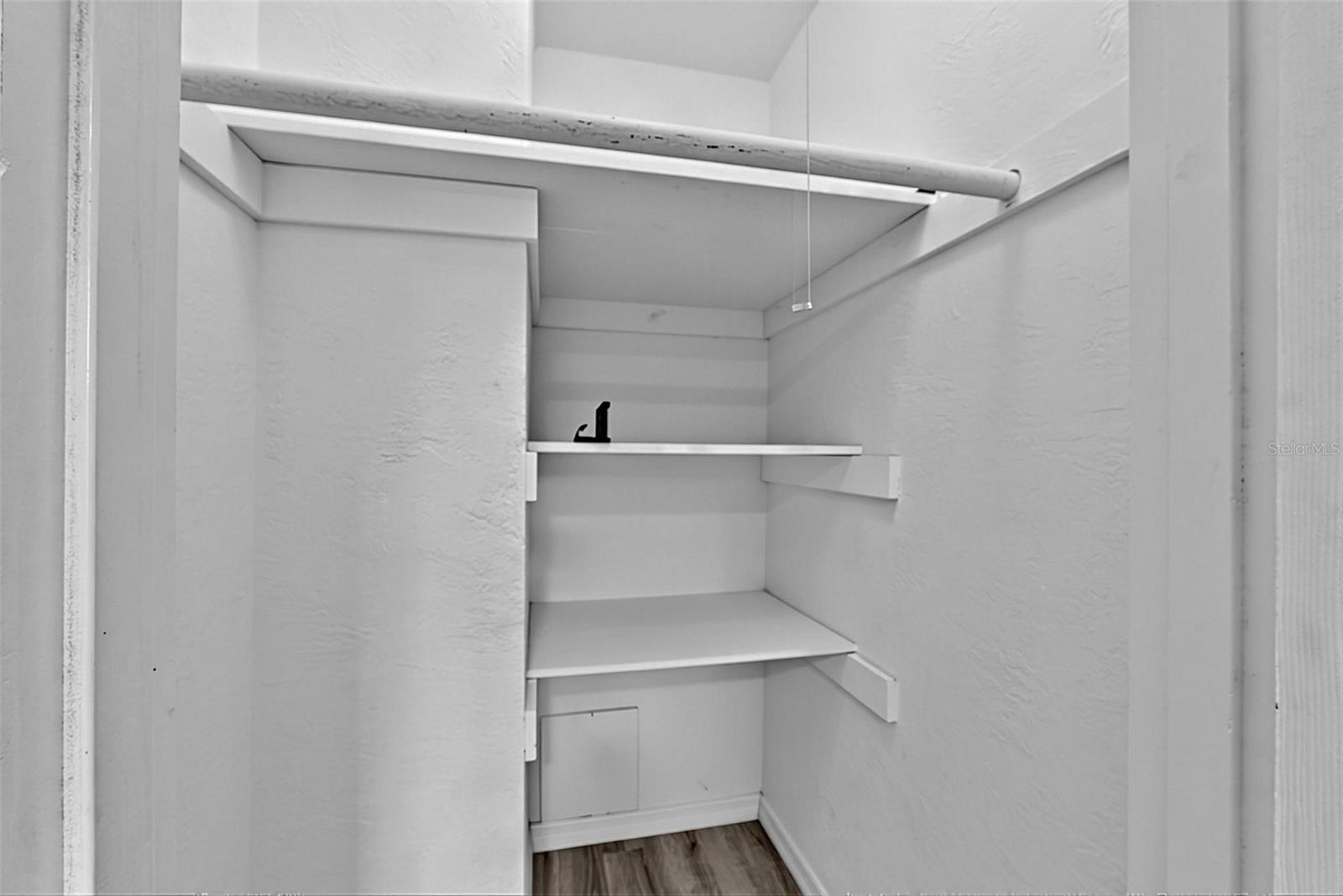 610 Roma St Property Photo 24
