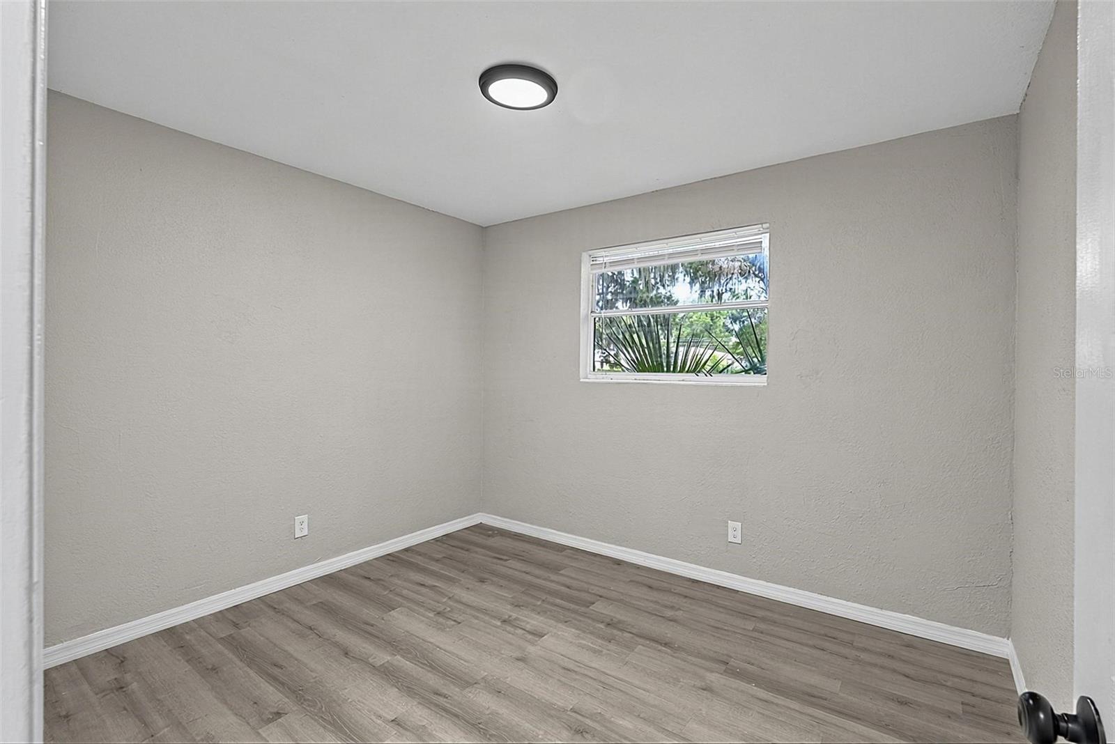 610 Roma St Property Photo 27