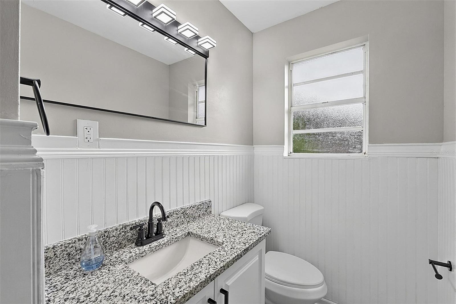 610 Roma St Property Photo 30