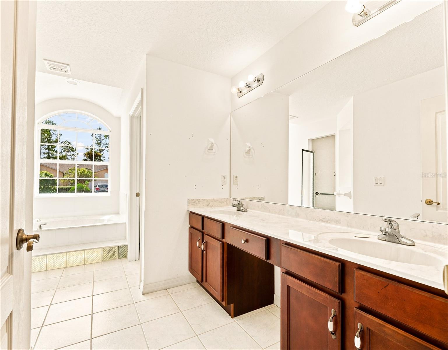 64 Whittington Dr Property Photo 11