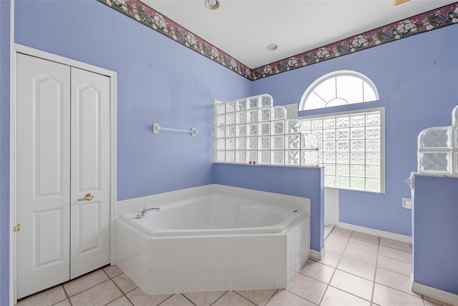 52 Buttonworth Dr Property Photo 21
