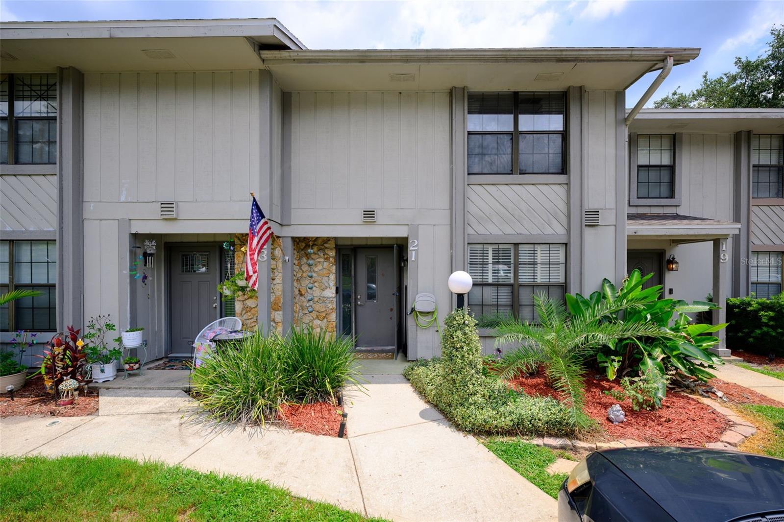 21 OAKWOOD PARK Property Photo 1