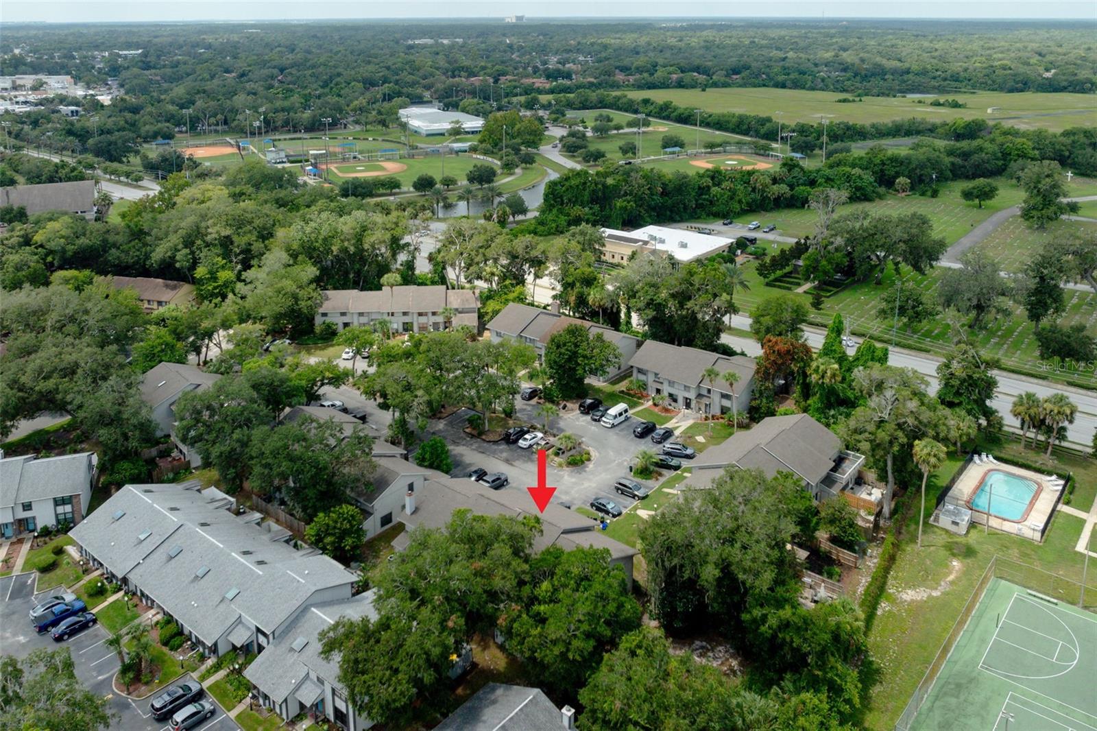 21 Oakwood Park Property Photo 25