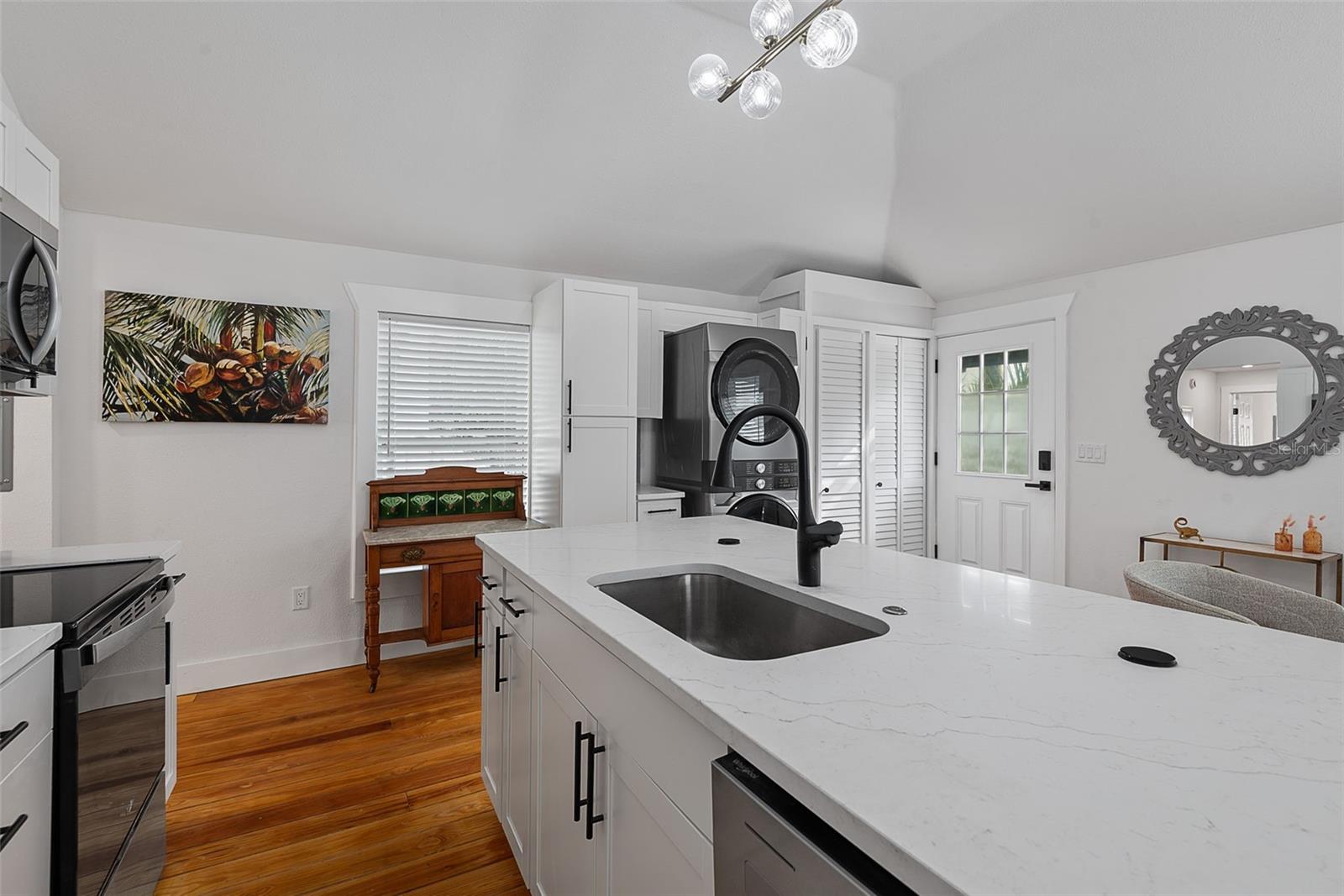 63 Oneida St Property Photo 13