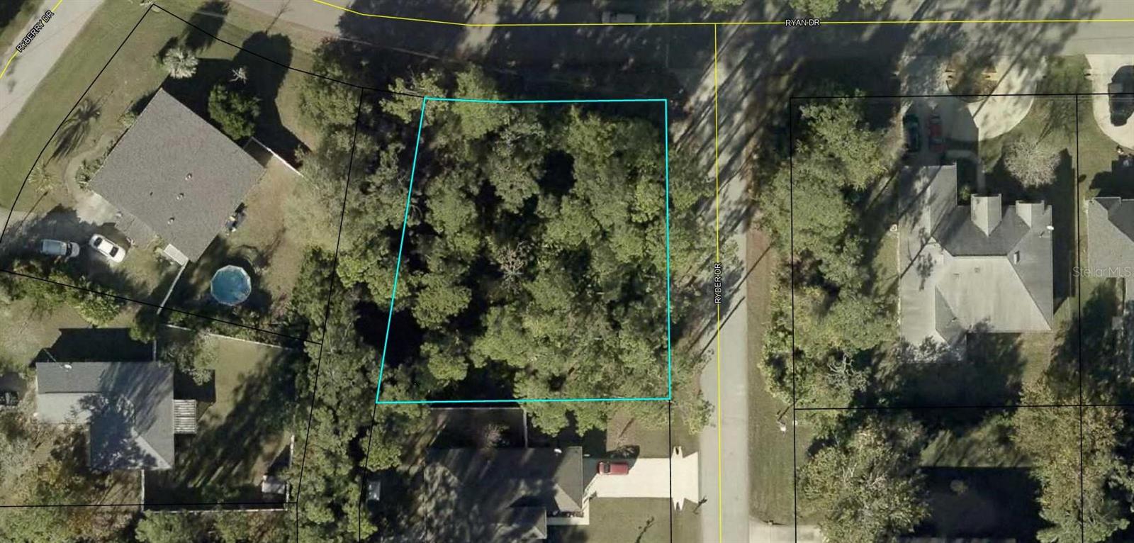 2 Ryder Dr Property Photo 3