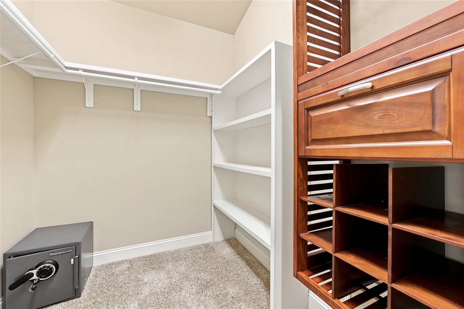 5 Roma Ct Property Photo 36