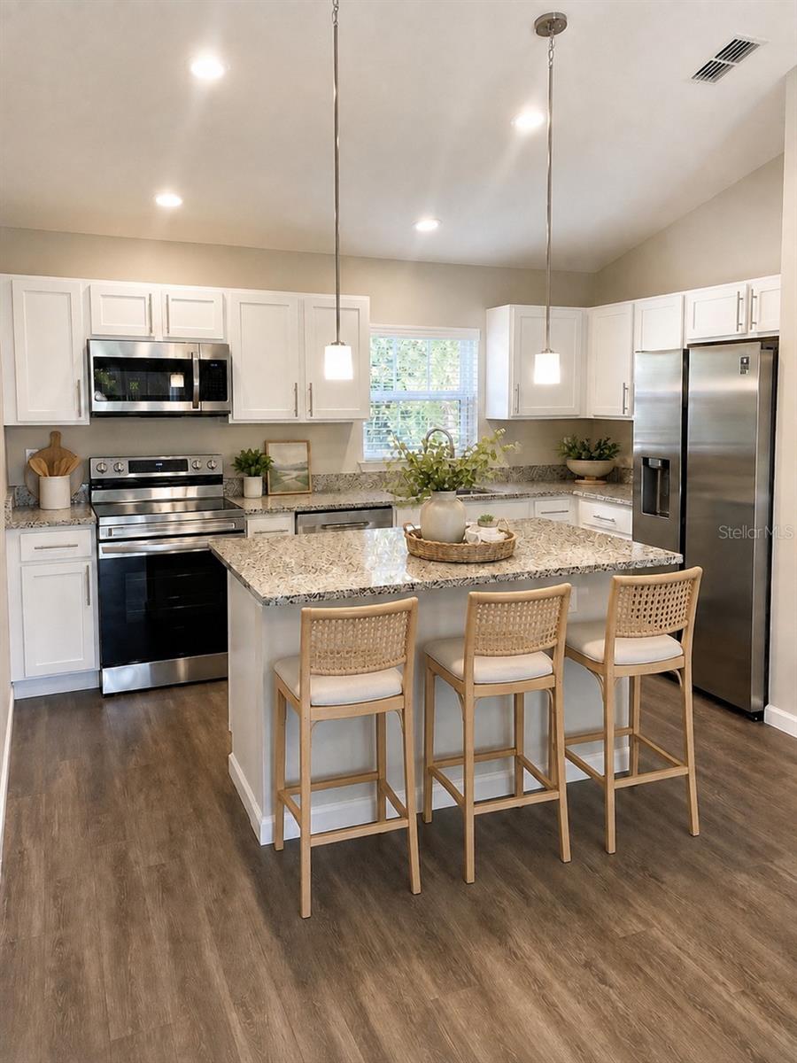 4 Lema Pl Property Photo 3