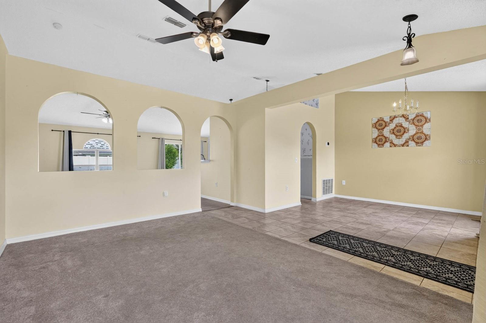 6 Brownstone Ln Property Photo 5
