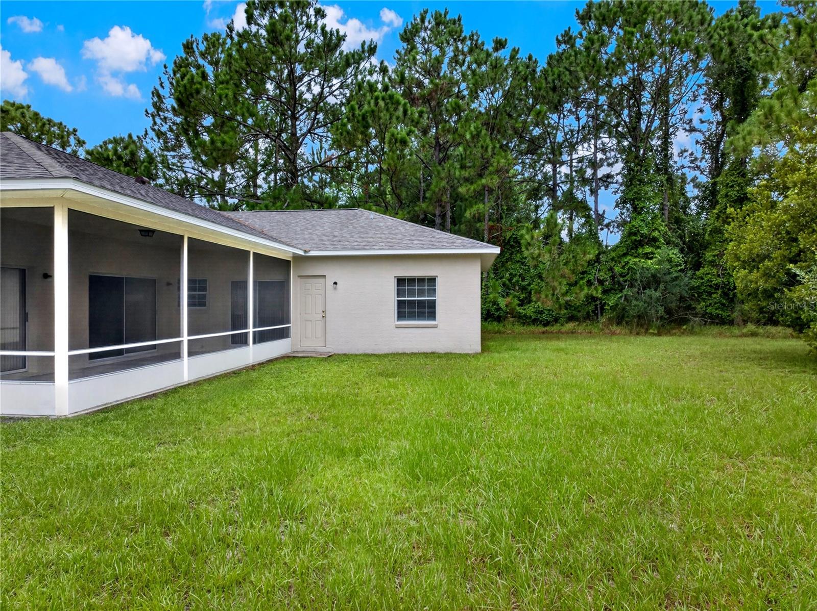 8 Buttonwood Pl Property Photo 5