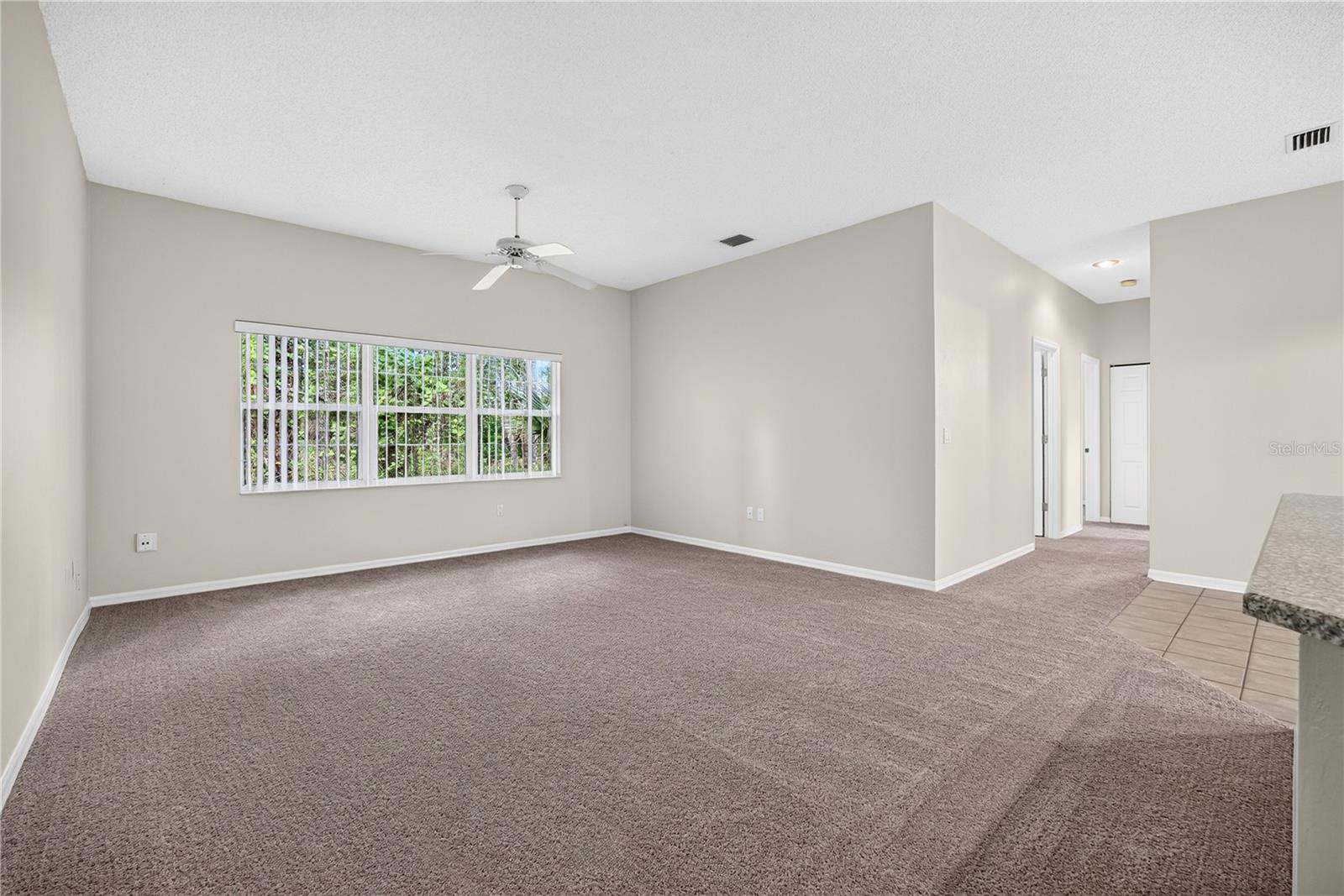 8 Buttonwood Pl Property Photo 21
