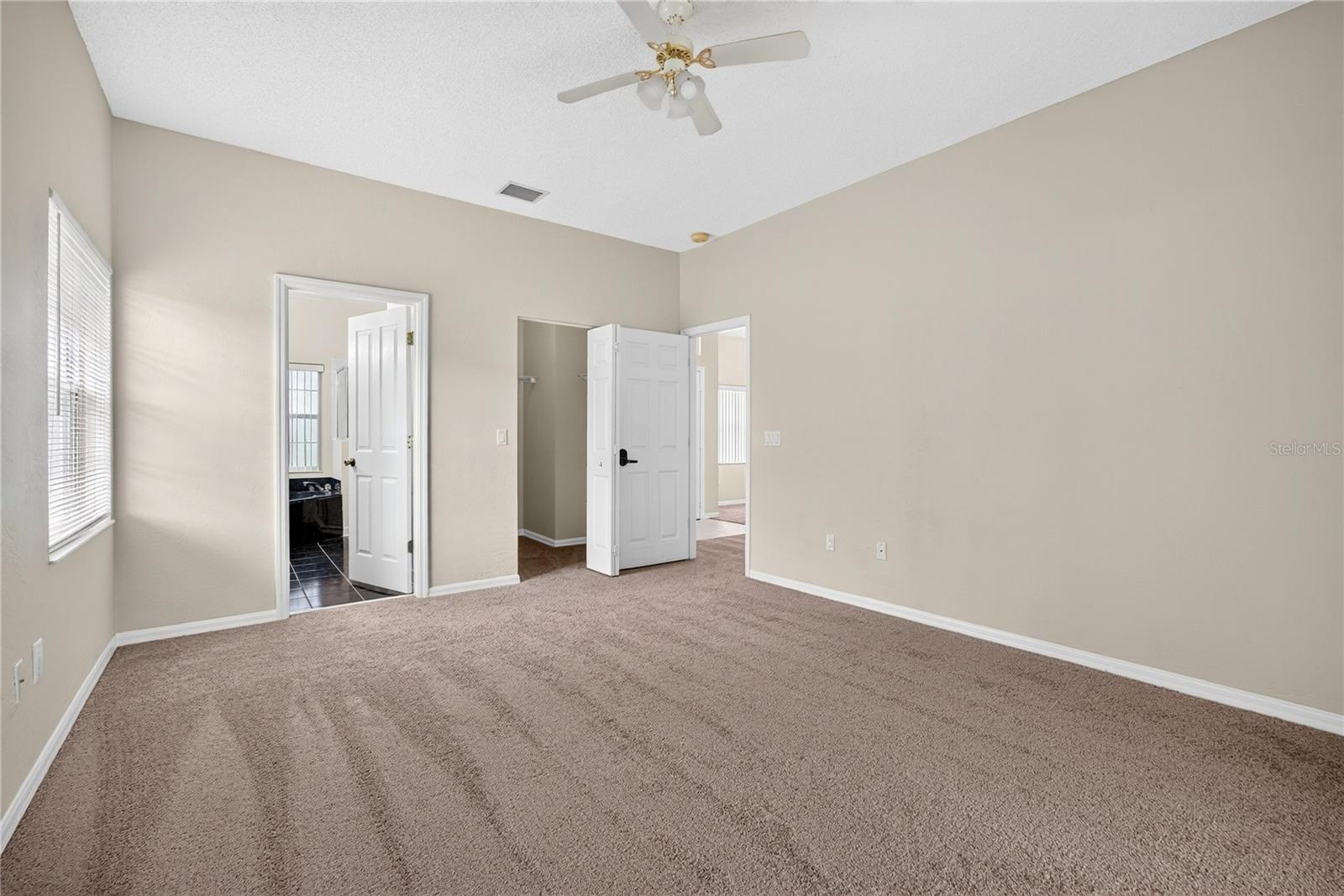 8 Buttonwood Pl Property Photo 27