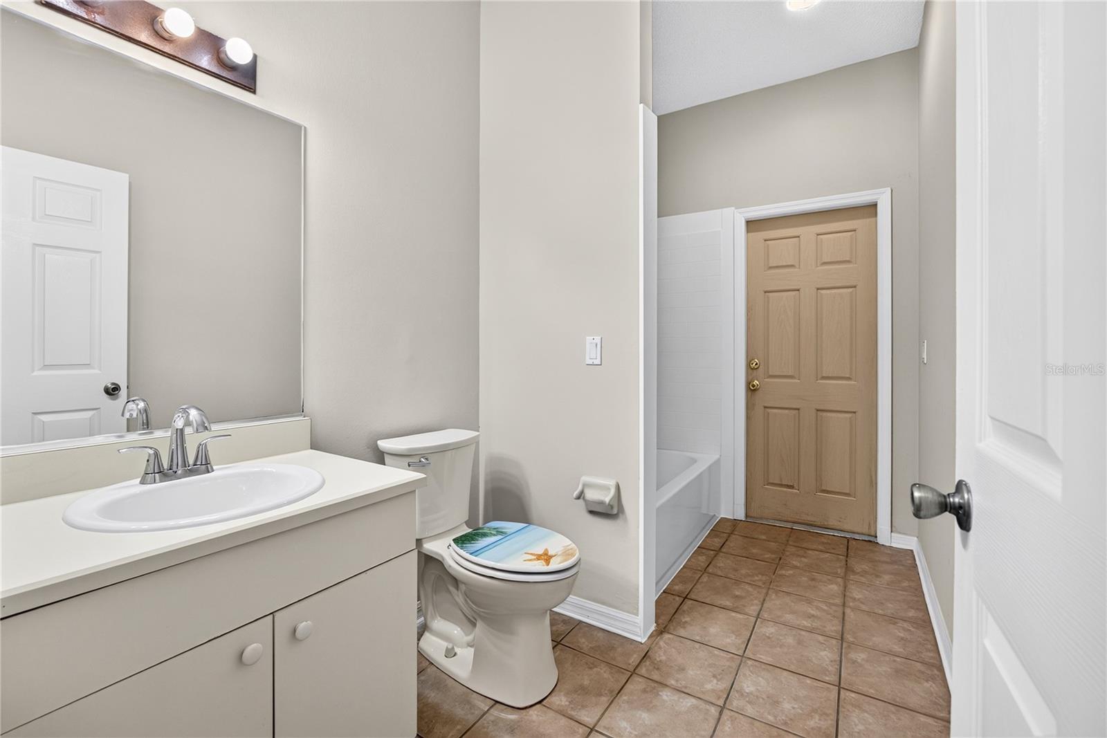 8 Buttonwood Pl Property Photo 40