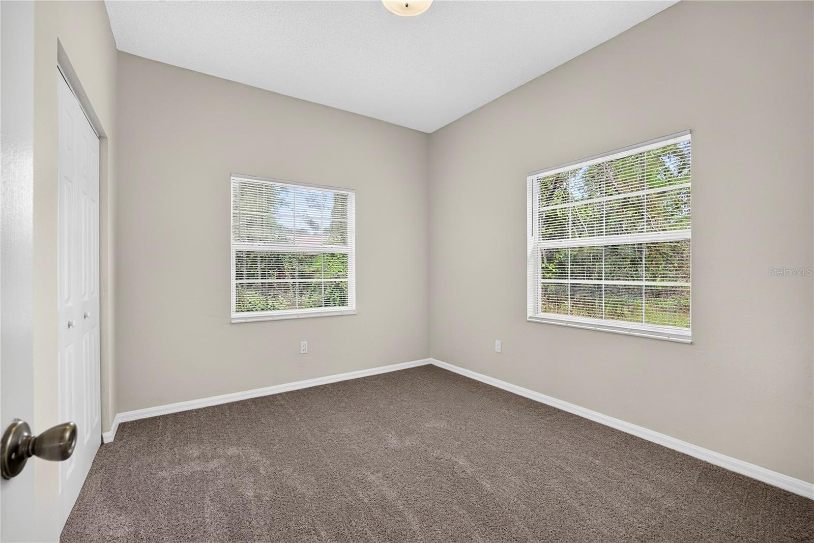 8 Buttonwood Pl Property Photo 41