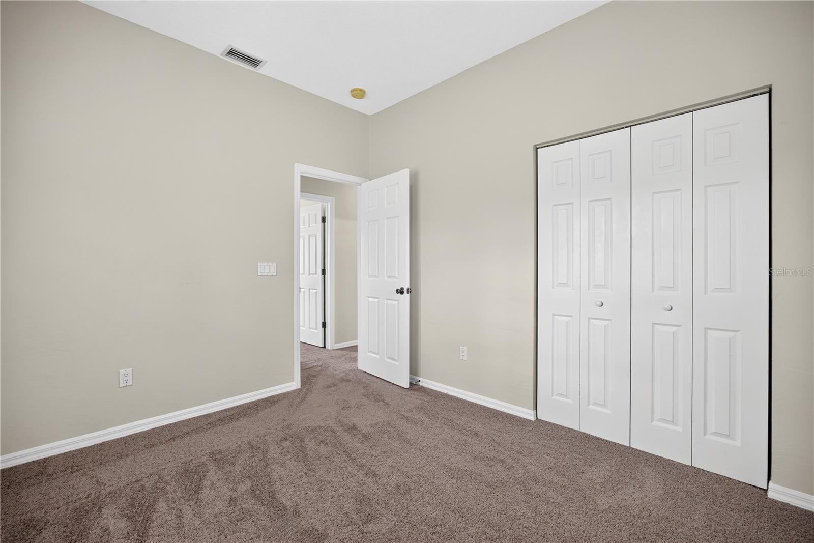 8 Buttonwood Pl Property Photo 43