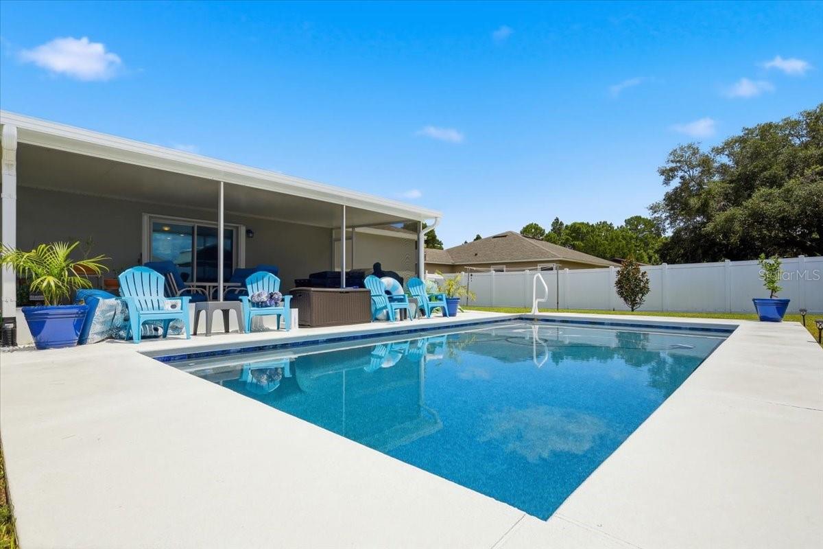 16 Pickwood Pl Property Photo 3