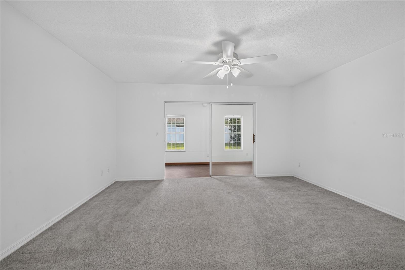 3 Point Pleasant Dr Property Photo 28