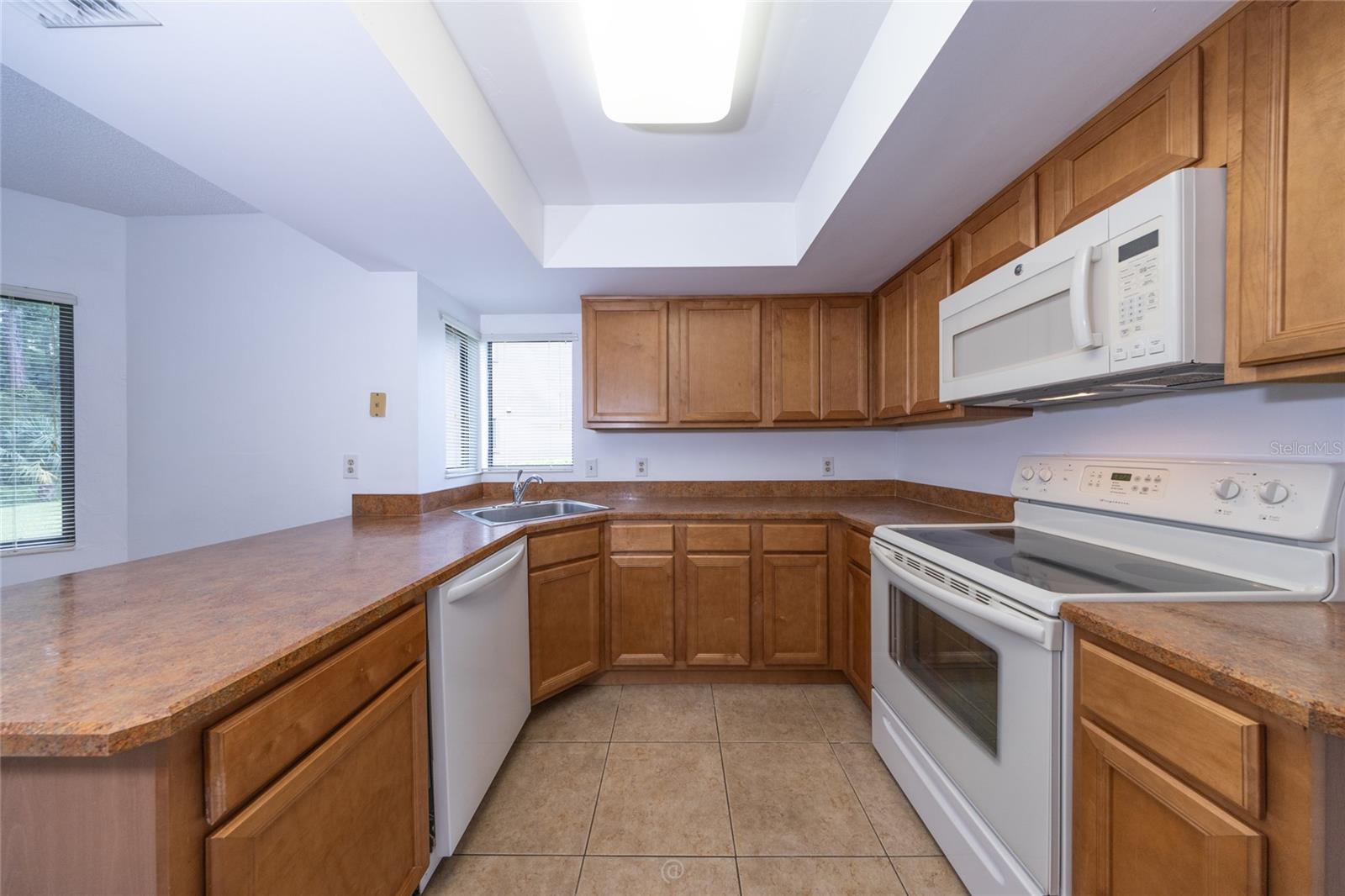 9 Southbury Ct #9 Property Photo 8