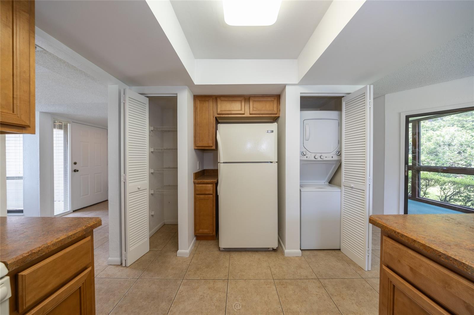 9 Southbury Ct #9 Property Photo 11
