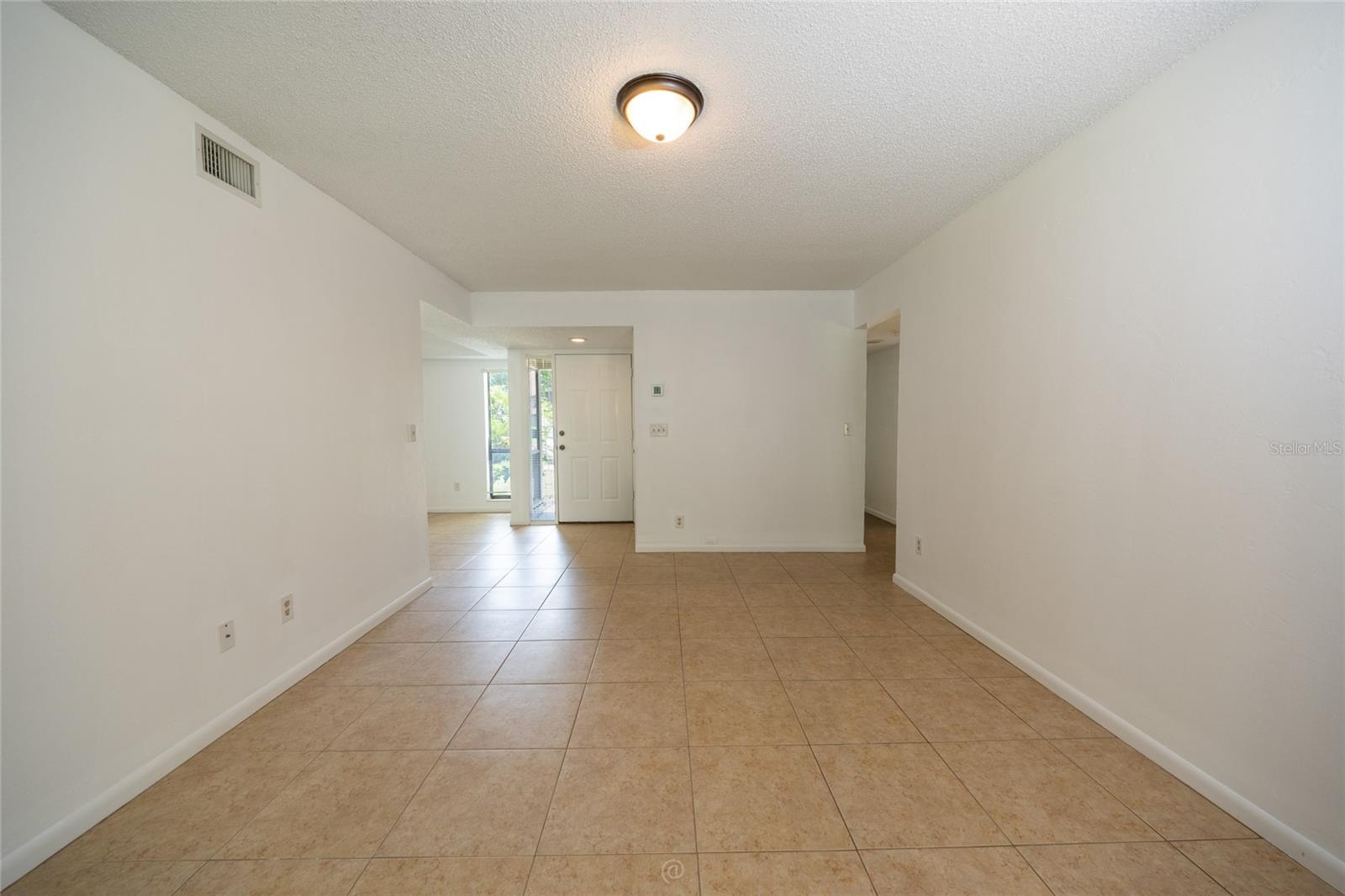 9 Southbury Ct #9 Property Photo 14