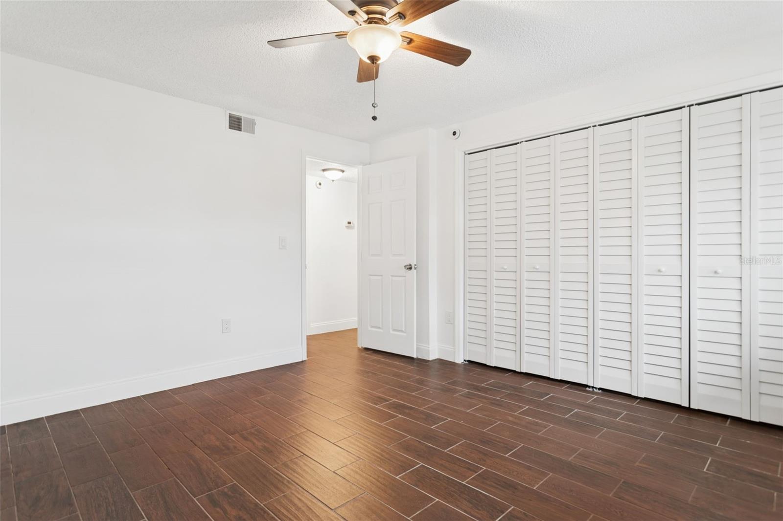 9920 Eagles Point Cir #2 Property Photo 14