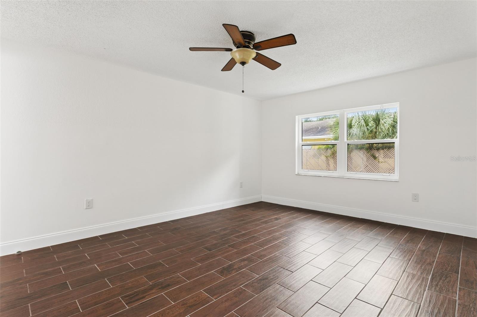 9920 Eagles Point Cir #2 Property Photo 18
