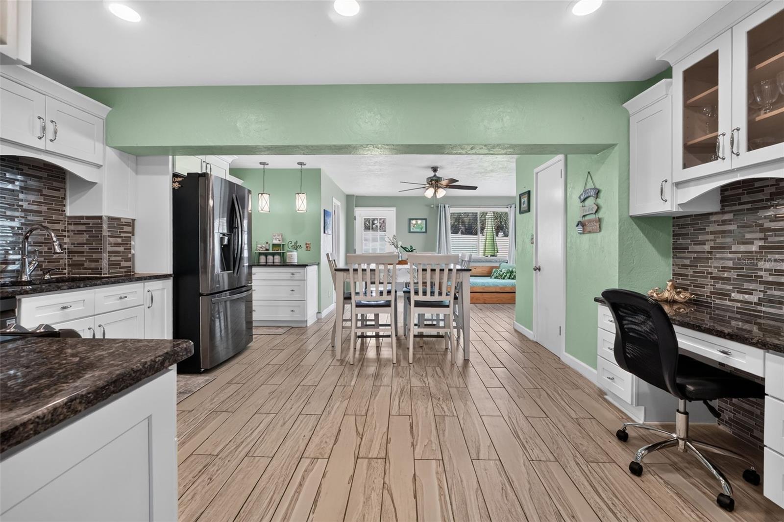 20 Sunny Shore Dr Property Photo 10