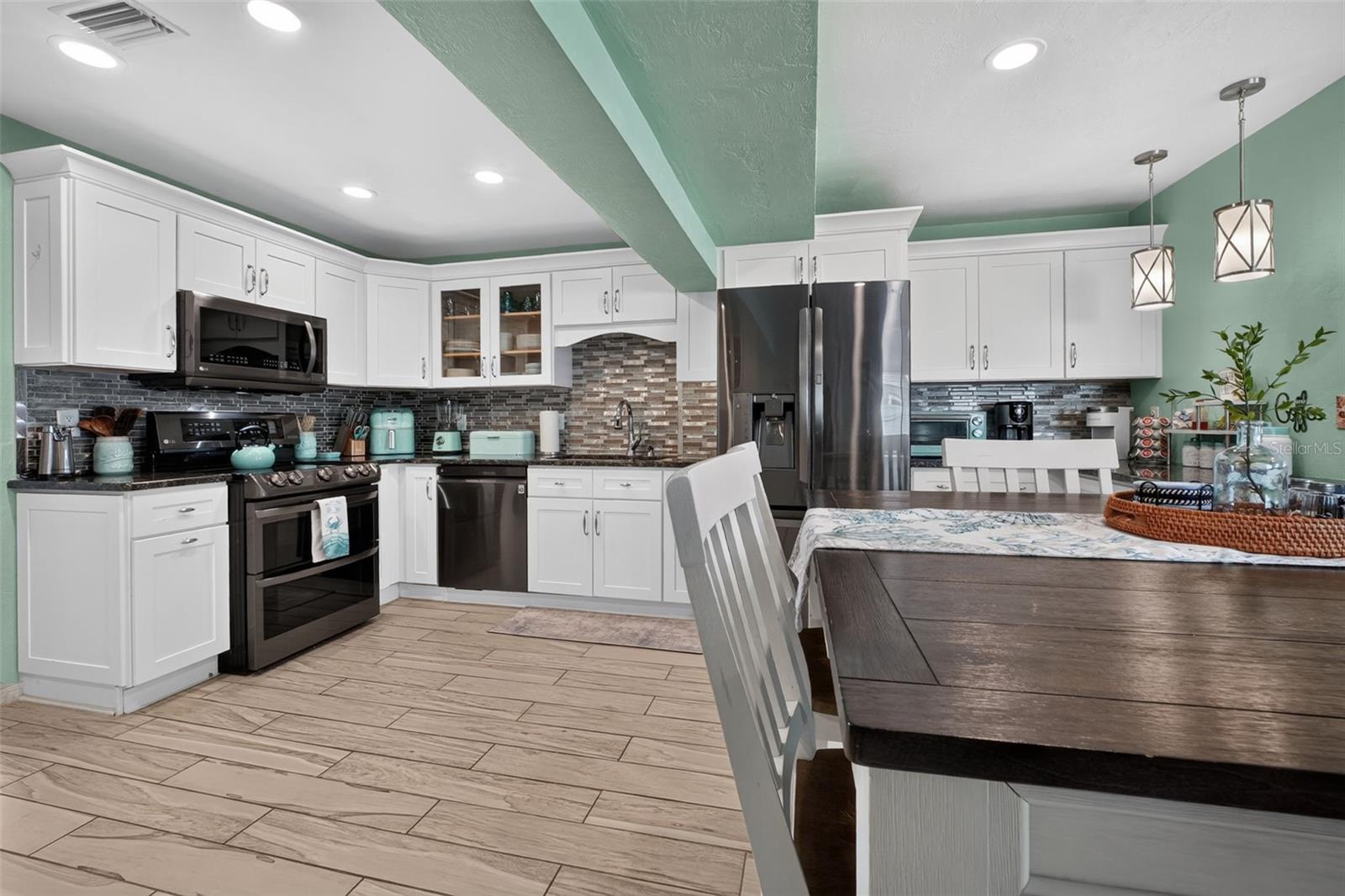 20 Sunny Shore Dr Property Photo 12