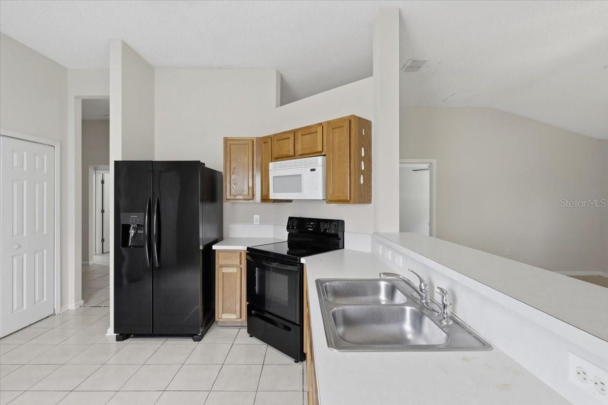 3 Louvet Ln Property Photo 12