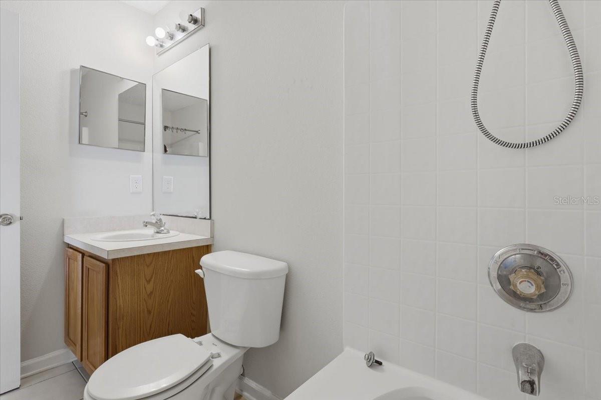 3 Louvet Ln Property Photo 21