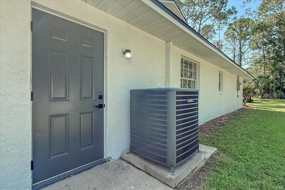 2 Elder Pl Property Photo 39